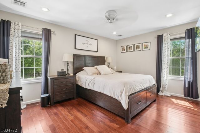 8 Cellar Ave 8, Clark Twp., NJ 07066