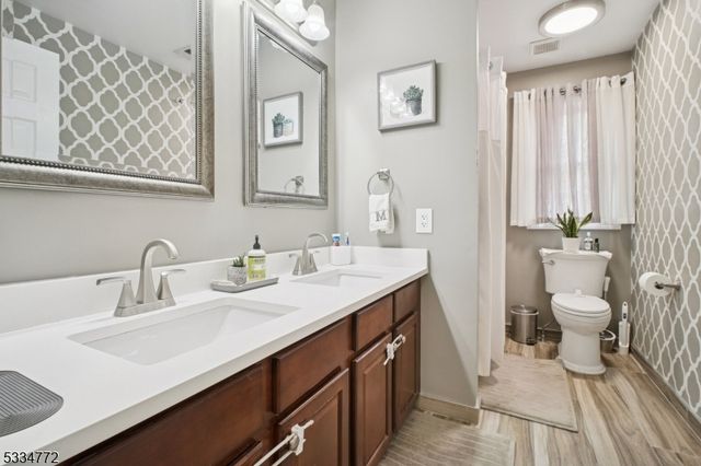 8 Cellar Ave 8, Clark Twp., NJ 07066