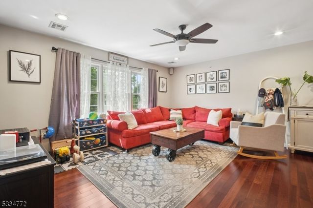 8 Cellar Ave 8, Clark Twp., NJ 07066