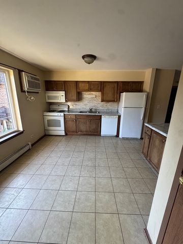 2328 Century Point Lane D, Glendale Heights, IL 60139