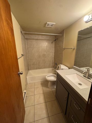 2328 Century Point Lane D, Glendale Heights, IL 60139