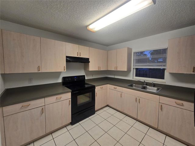 1052 HIGHLAND STREET, Sarasota, FL 34234