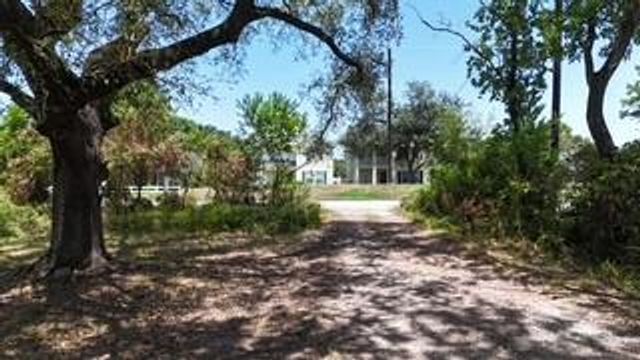 10005 Cypress North Houston Road, Houston, TX 77070