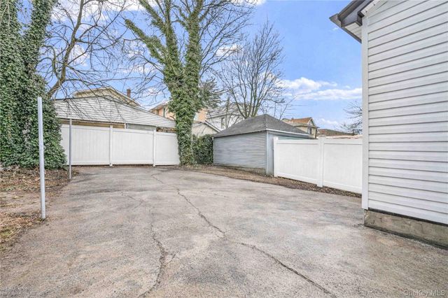 10328 135th Street, Richmond Hill S., NY 11419