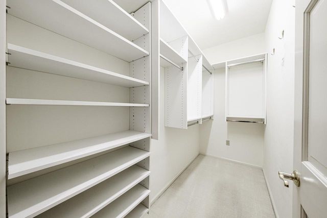 630 Park CIRCLE, Elm Grove, WI 53122