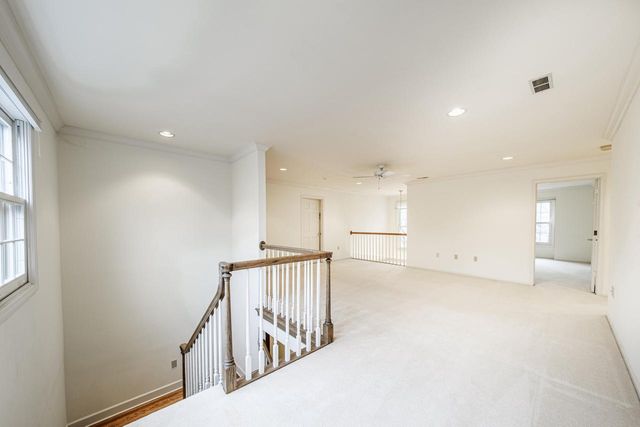 630 Park CIRCLE, Elm Grove, WI 53122