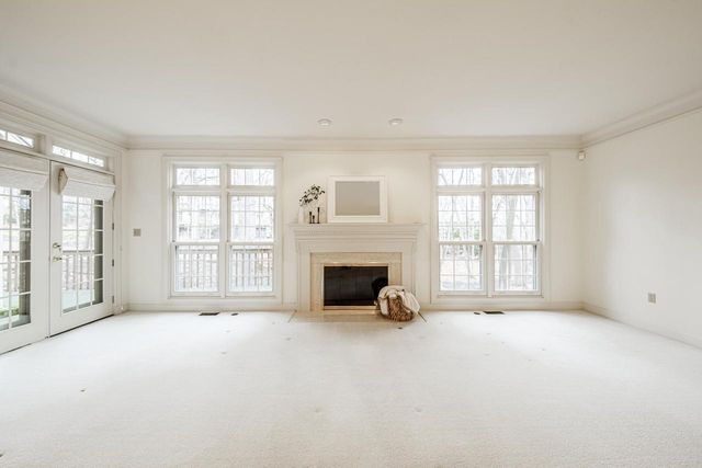 630 Park CIRCLE, Elm Grove, WI 53122