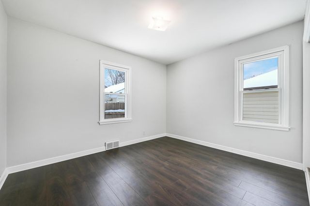 7220 Knox Avenue S, Richfield, MN 55423