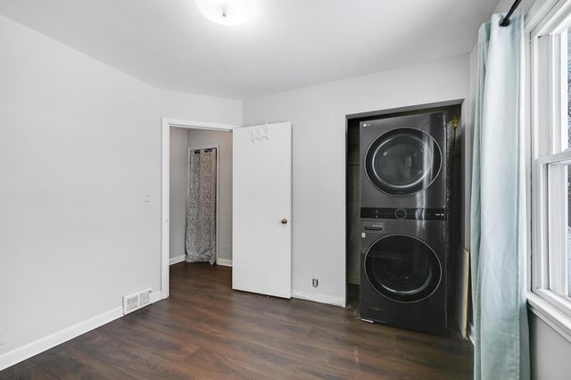 7220 Knox Avenue S, Richfield, MN 55423