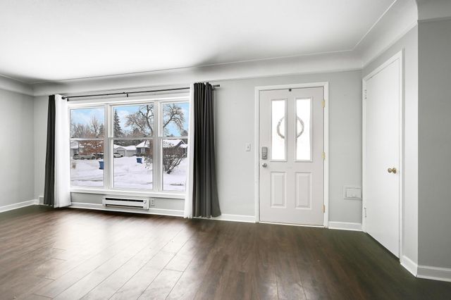 7220 Knox Avenue S, Richfield, MN 55423