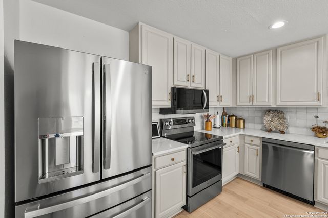 2414 Melrose Canyon, San Antonio, TX 78232