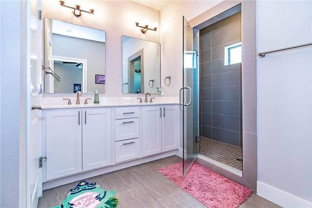 146 E South Street, Fayetteville, AR 72701