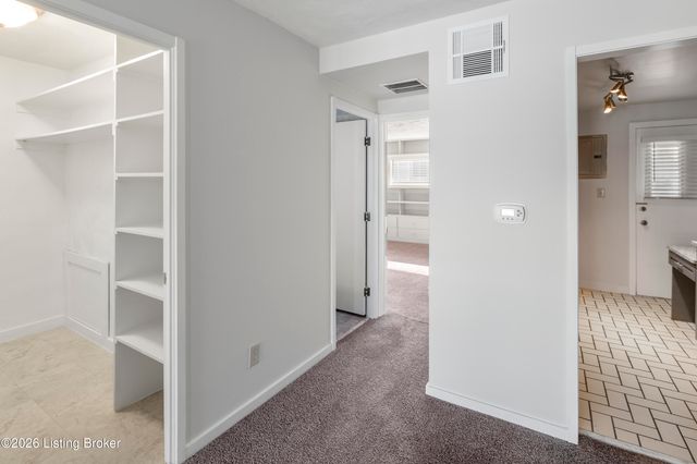 1040 Cherokee Rd APT F6, Louisville, KY 40204