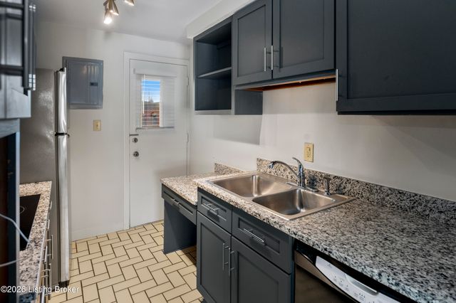 1040 Cherokee Rd APT F6, Louisville, KY 40204