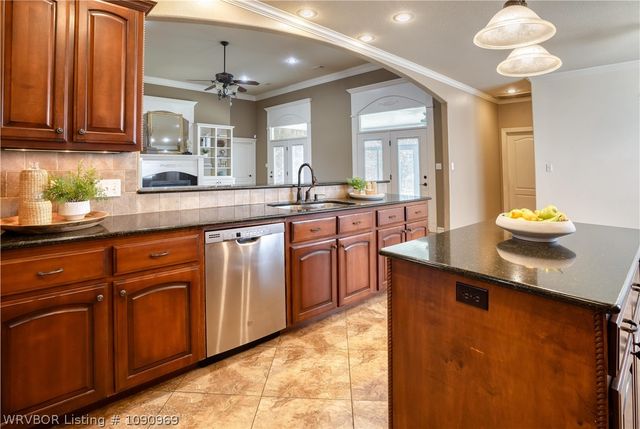 2811 S 87th Drive, Fort Smith, AR 72903