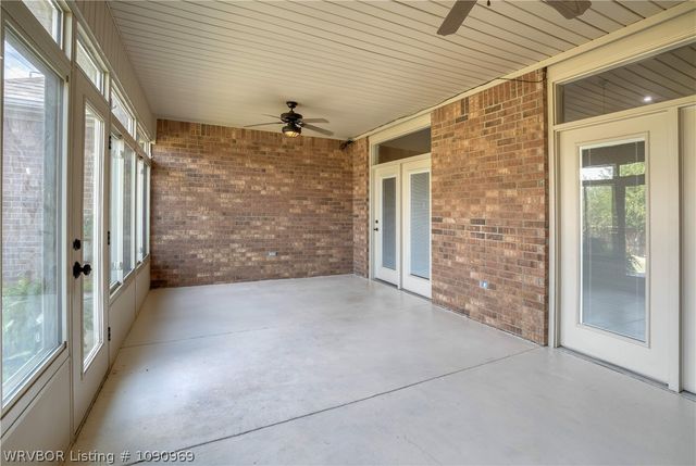 2811 S 87th Drive, Fort Smith, AR 72903