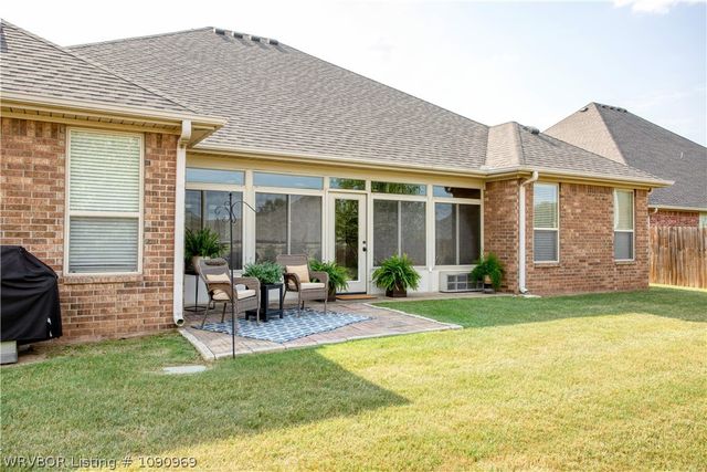 2811 S 87th Drive, Fort Smith, AR 72903