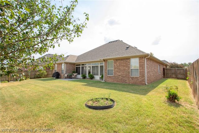 2811 S 87th Drive, Fort Smith, AR 72903