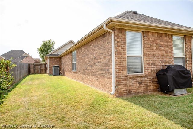 2811 S 87th Drive, Fort Smith, AR 72903