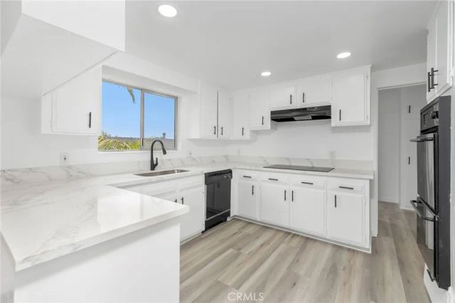 935 W 10th St, San Pedro, CA 90731