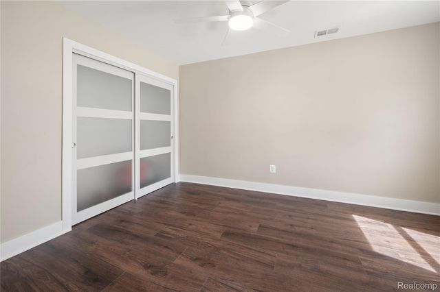 3515 Highland Boulevard, Highland Charter Township, MI 48356