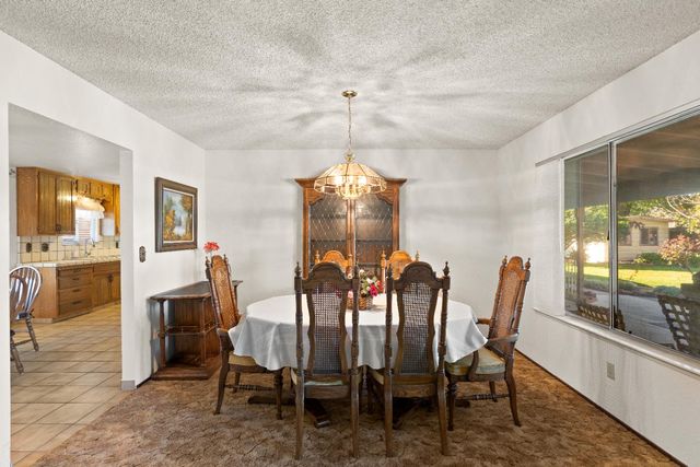 1001 Zinfandel Pl, Modesto, CA 95351