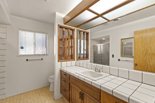 1001 Zinfandel Pl, Modesto, CA 95351