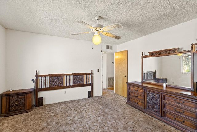 1001 Zinfandel Pl, Modesto, CA 95351