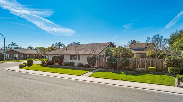1001 Zinfandel Pl, Modesto, CA 95351