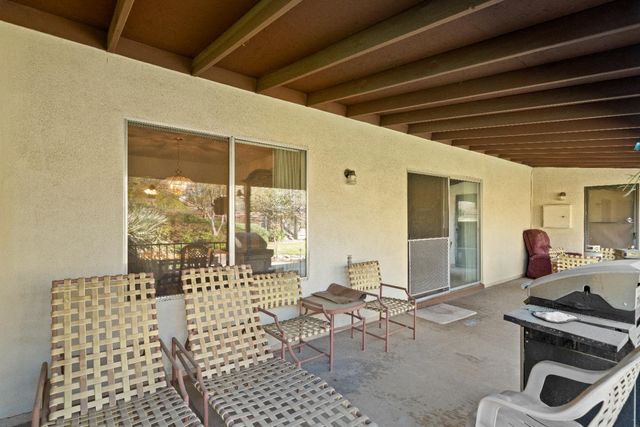 1001 Zinfandel Pl, Modesto, CA 95351