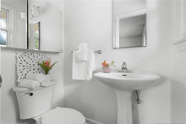 3127 Phillies Circle, Fayetteville, NC 28306