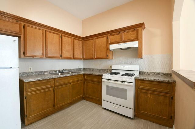 5817 Gaston Street B, Houston, TX 77016