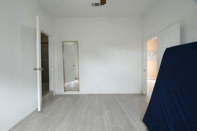 5817 Gaston Street B, Houston, TX 77016