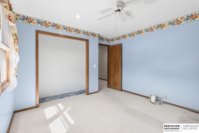707 S Fillmore Street, Papillion, NE 68046
