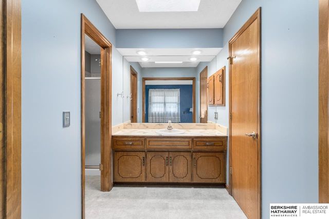 707 S Fillmore Street, Papillion, NE 68046