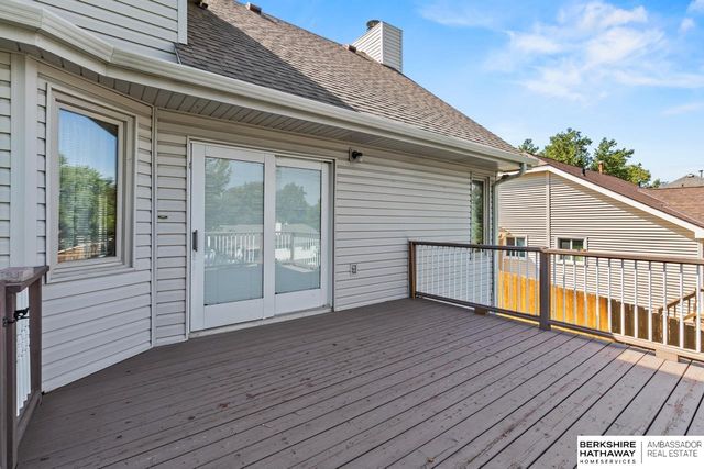 707 S Fillmore Street, Papillion, NE 68046