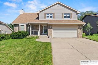 707 S Fillmore Street, Papillion, NE 68046