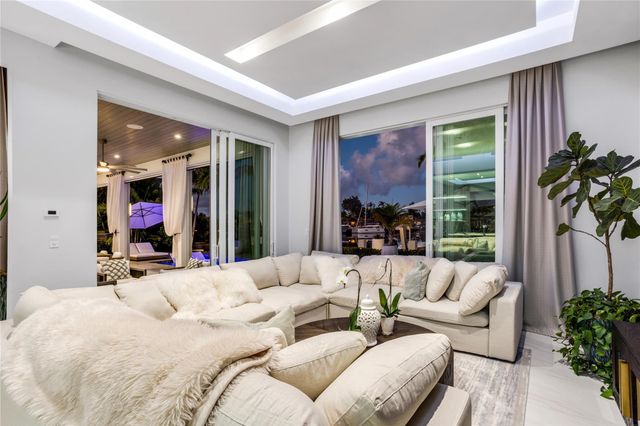 3129 NE 31st Avenue, Lighthouse Point, FL 33064