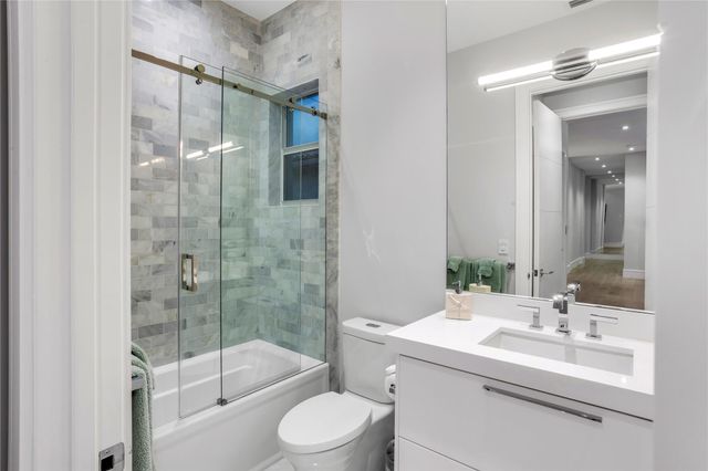 3129 NE 31st Avenue, Lighthouse Point, FL 33064