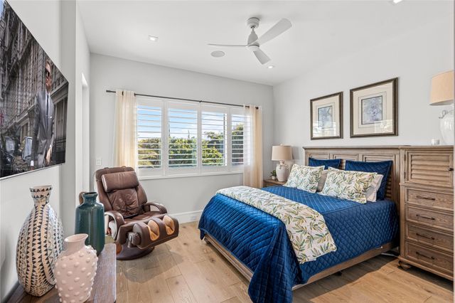 3129 NE 31st Avenue, Lighthouse Point, FL 33064