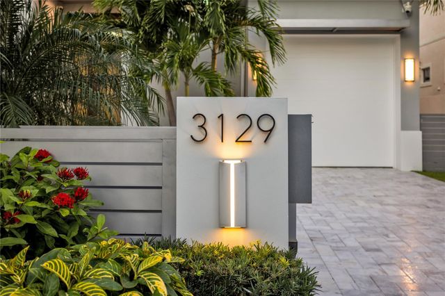 3129 NE 31st Avenue, Lighthouse Point, FL 33064