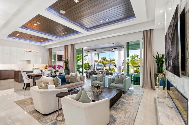 3129 NE 31st Avenue, Lighthouse Point, FL 33064