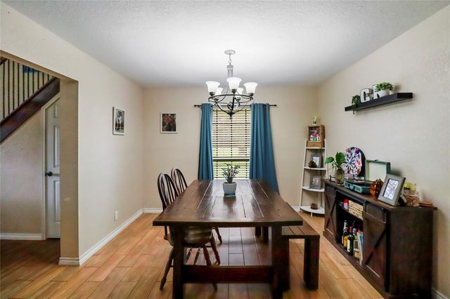 107 Oak Colony Drive, Angleton, TX 77515