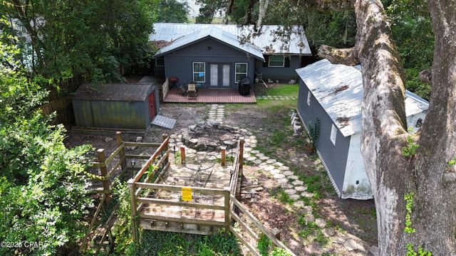 3310 Jackson Avenue, Vernon, FL 32462