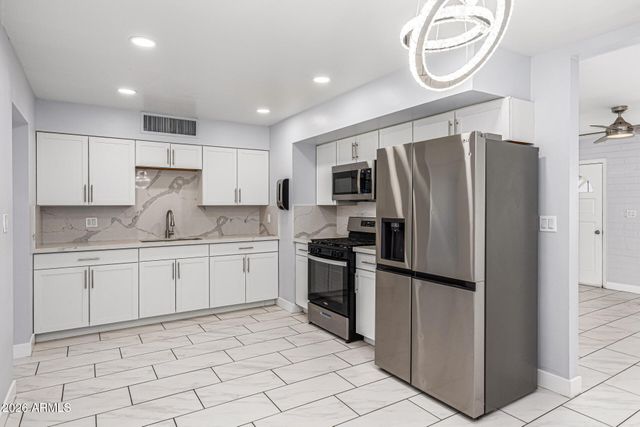 4938 W MCLELLAN Road, Glendale, AZ 85301