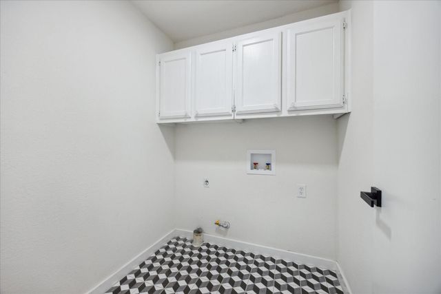 2310 Stratford DR, Round Rock, TX 78664