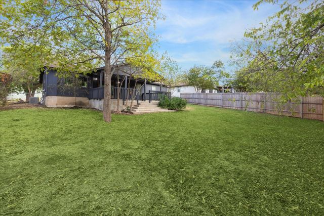 2310 Stratford DR, Round Rock, TX 78664