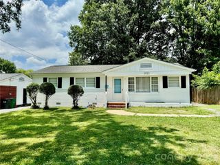 2823 Albany Lane, Charlotte, NC 28205