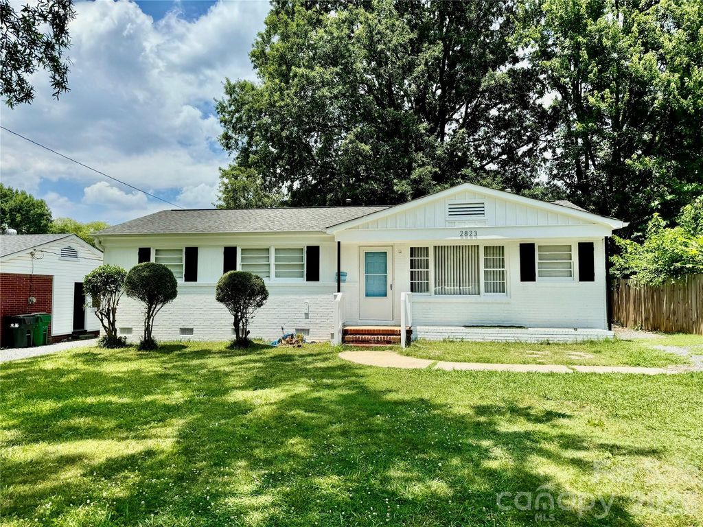 2823 Albany Lane, Charlotte, NC 28205