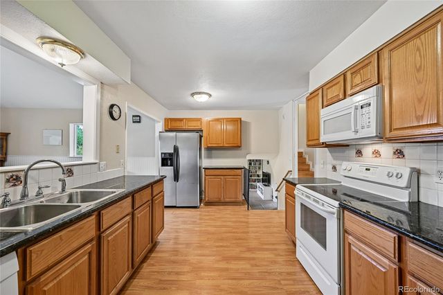 1555 S Sedalia Street, Aurora, CO 80017